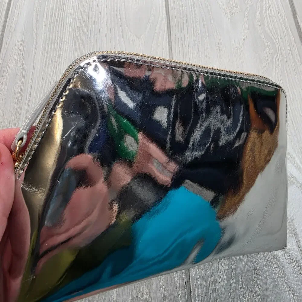 Diane von Furstenberg White & Silver Zipper Makeup Cosmetic Bag Pouch NEW